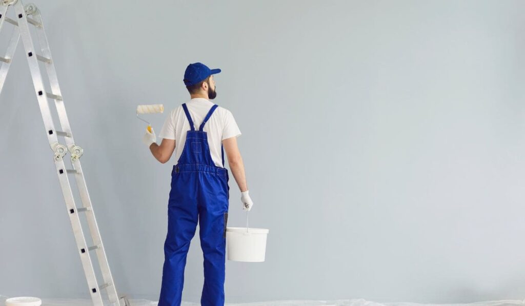 Como pintar parede com tinta branca