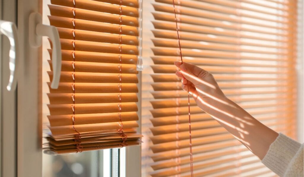 Cortina de persiana em PVC